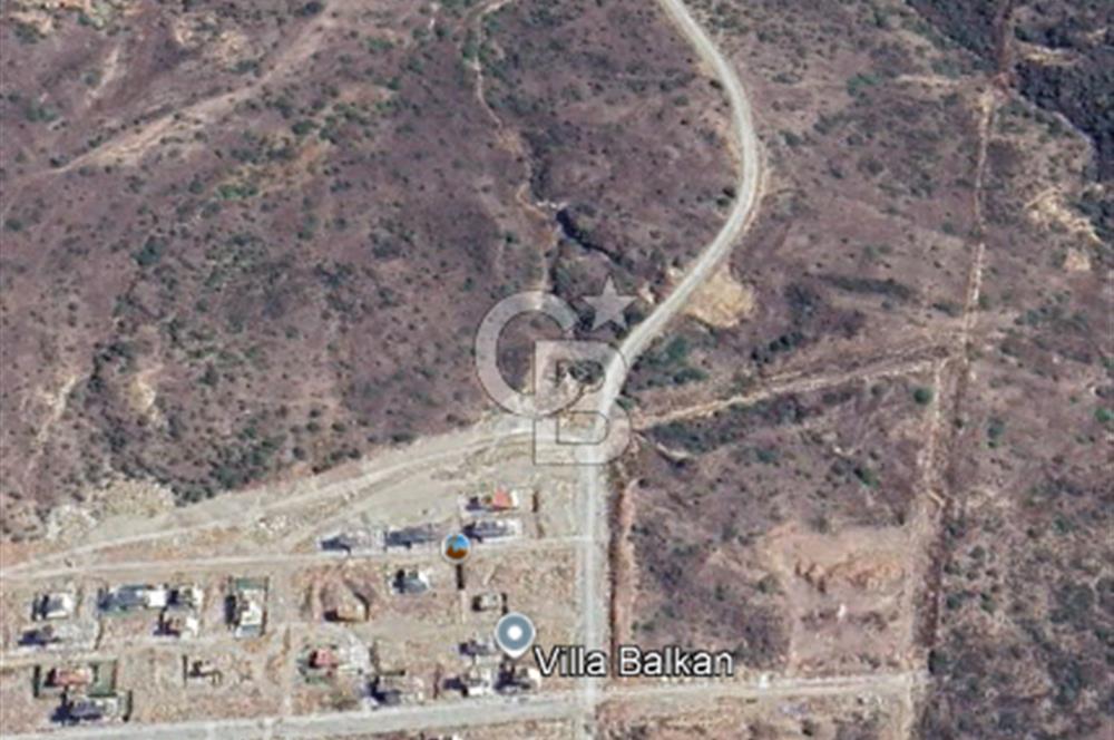 Karaburun Mordoğan Kamukent’te Deniz Manzaralı Villa Arsası