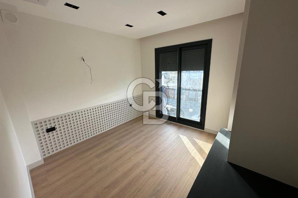 İzmir Narlıdere Limanreis'de Satılık Lüks 3+1 Villa CB-PH