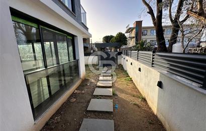 İzmir Narlıdere Limanreis'de Satılık Lüks 3+1 Villa CB-PH