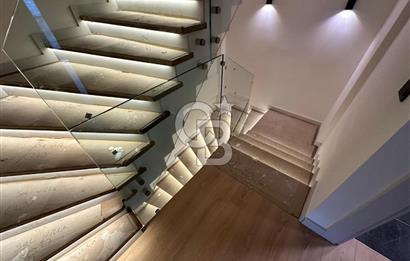 İzmir Narlıdere Limanreis'de Satılık Lüks 3+1 Villa CB-PH