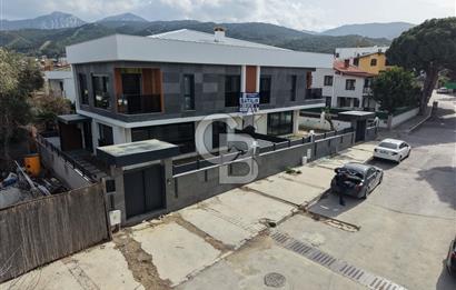 İzmir Narlıdere Limanreis'de Satılık Lüks 3+1 Villa CB-PH