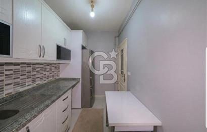 Fatih Hırka-i Şerif Camii’ne 100 Metre Mesafede Satılık Bina