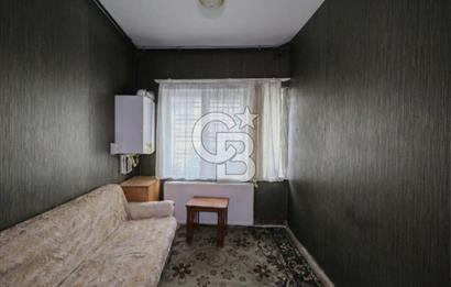 Fatih Hırka-i Şerif Camii’ne 100 Metre Mesafede Satılık Bina