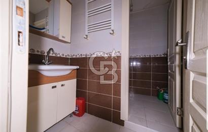 Fatih Hırka-i Şerif Camii’ne 100 Metre Mesafede Satılık Bina