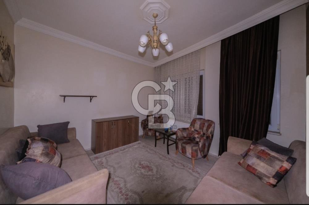 Fatih Hırka-i Şerif Camii’ne 100 Metre Mesafede Satılık Bina