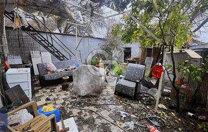 TORBALI KARAKUYUDA 102 m ARSA İÇERİSİNDE MÜSTAKİL 1+1 EV