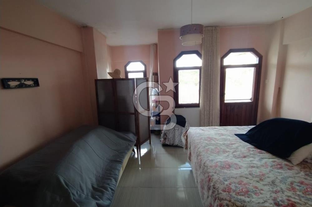 ÇINARCIK KORU, ALTINKORU VİLLARINDA SATILIK 3 + 1 İKİZ VİLLA