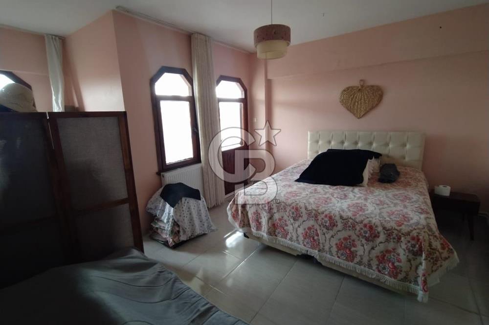 ÇINARCIK KORU, ALTINKORU VİLLARINDA SATILIK 3 + 1 İKİZ VİLLA