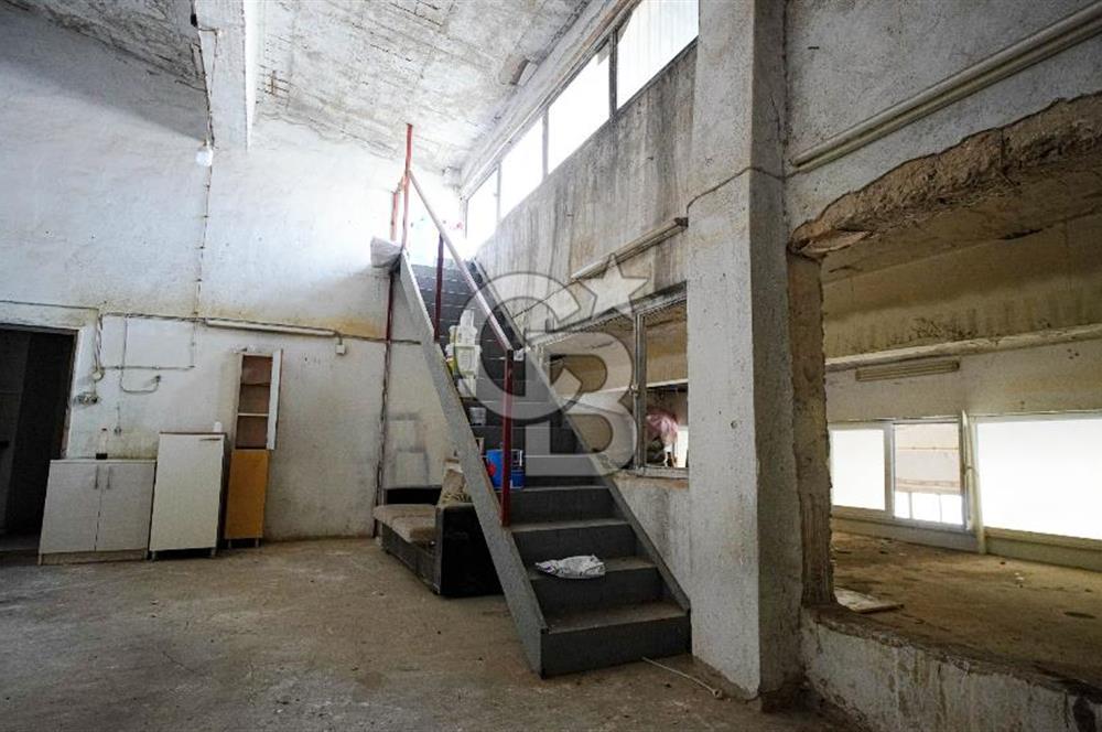 Sanayide Nadir Bulunur! Köşe Konum, Asma Katlı, Ayrı Ofisli 203,5 m²