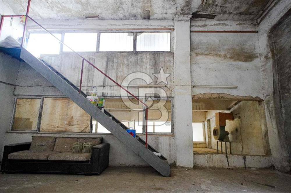 Sanayide Nadir Bulunur! Köşe Konum, Asma Katlı, Ayrı Ofisli 203,5 m²