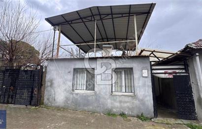 TORBALI KARAKUYUDA 102 m ARSA İÇERİSİNDE MÜSTAKİL 1+1 EV