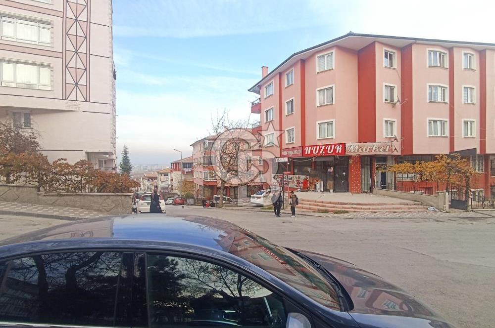 ETİMESGUT CADDE ÜZERİNDE SATILIK 85 m2 DÜKKAN