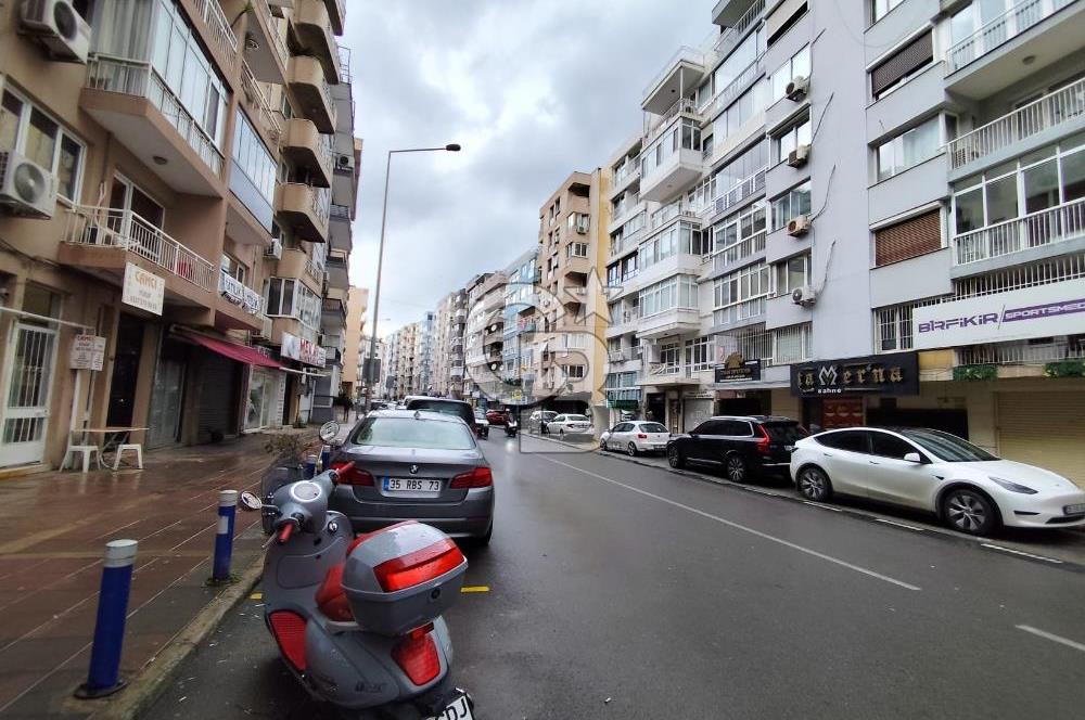 Konak Karataş'ta İşlek Lokasyonda Cadde Üzeri Kiralık İş Yeri