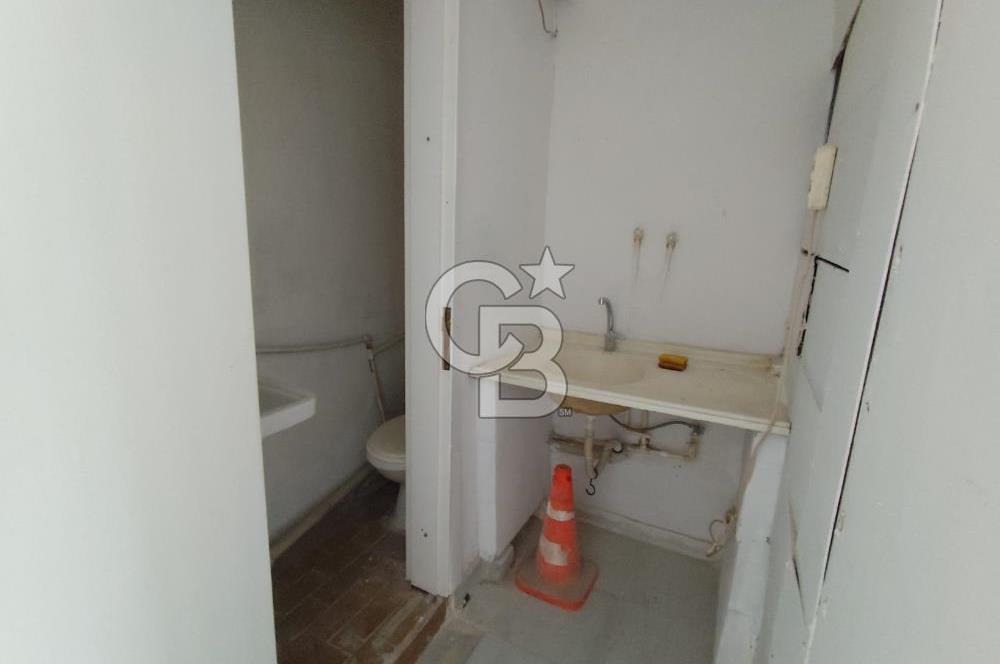 Konak Karataş'ta İşlek Lokasyonda Cadde Üzeri Kiralık İş Yeri