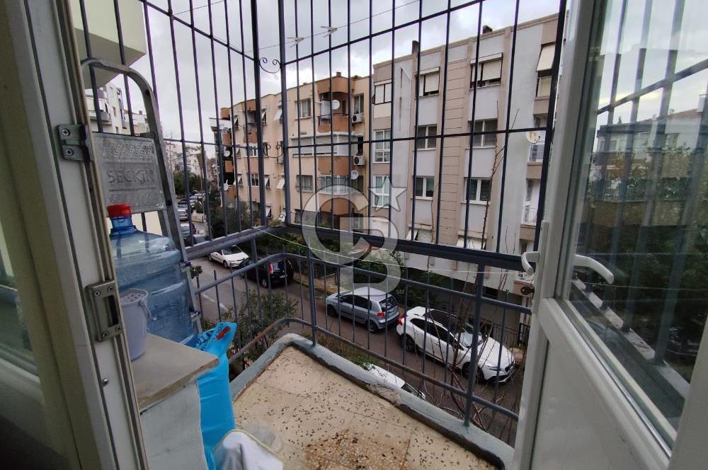 Güzelyalı'da Oturum ve Yatırım İçin Değerli 3+1 Satılık Daire