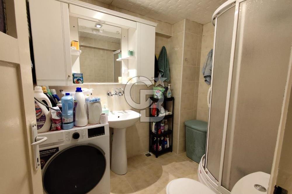 Güzelyalı'da Oturum ve Yatırım İçin Değerli 3+1 Satılık Daire