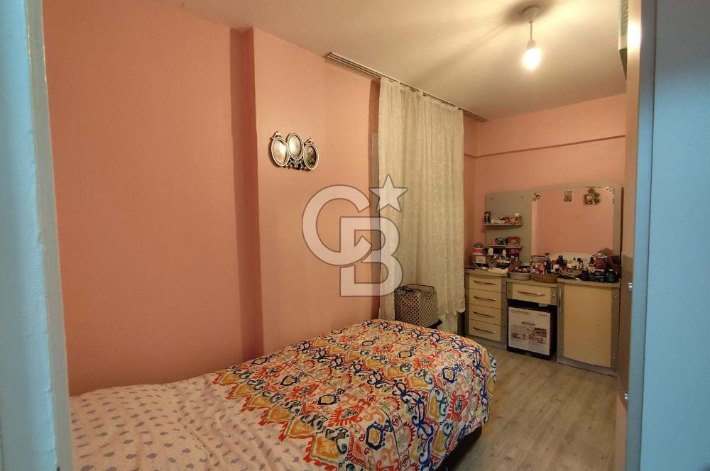 Güzelyalı'da Oturum ve Yatırım İçin Değerli 3+1 Satılık Daire