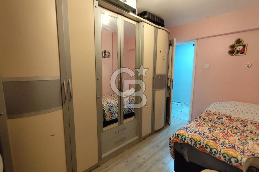 Güzelyalı'da Oturum ve Yatırım İçin Değerli 3+1 Satılık Daire