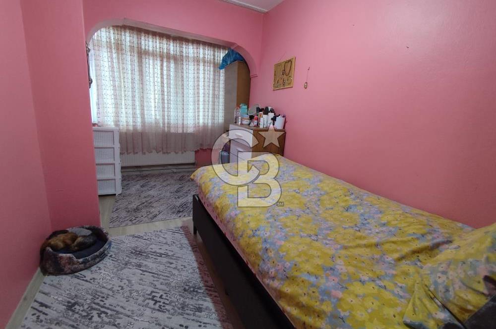 Güzelyalı'da Oturum ve Yatırım İçin Değerli 3+1 Satılık Daire