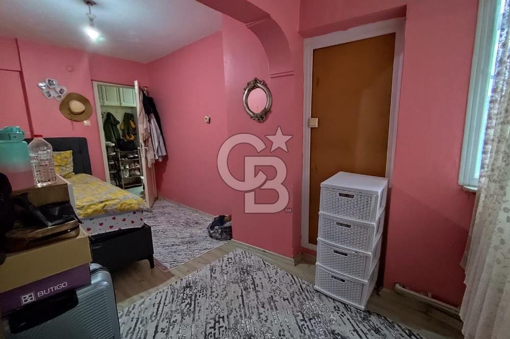 Güzelyalı'da Oturum ve Yatırım İçin Değerli 3+1 Satılık Daire