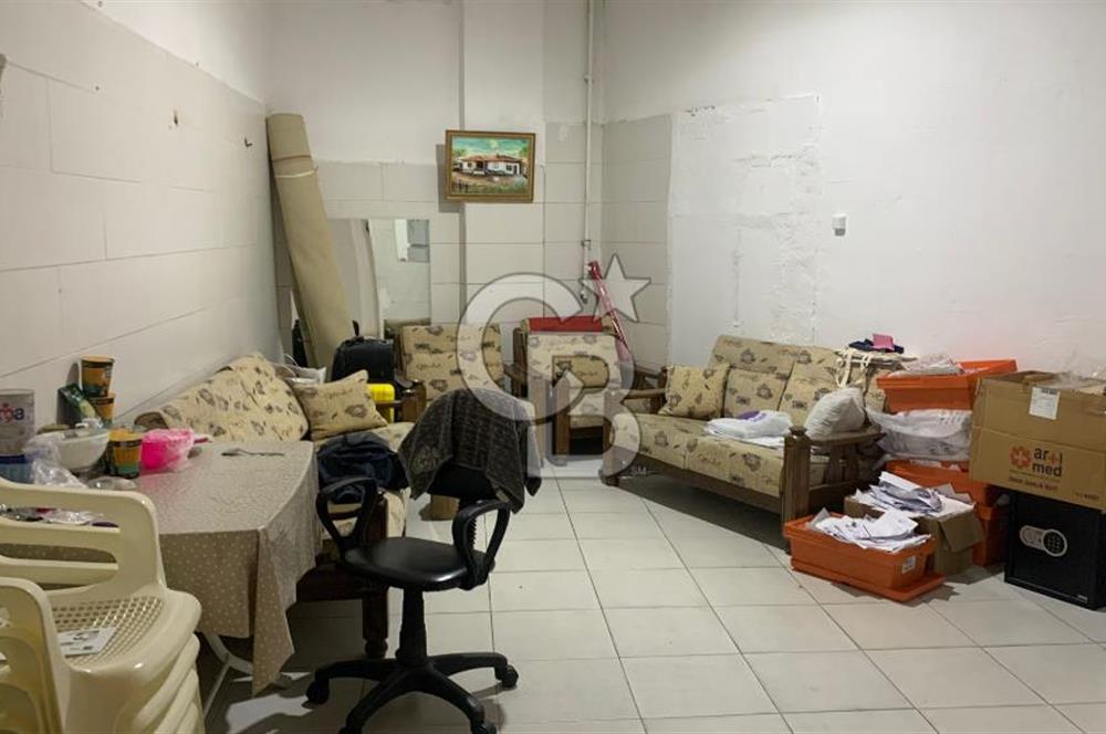 Ümraniye İstiklal Mahallesi Cadde Üzeri Satılık Dükkan