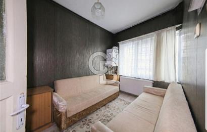 Fatih Hırka-i Şerif Camii’ne 100 Metre Mesafede Satılık Bina