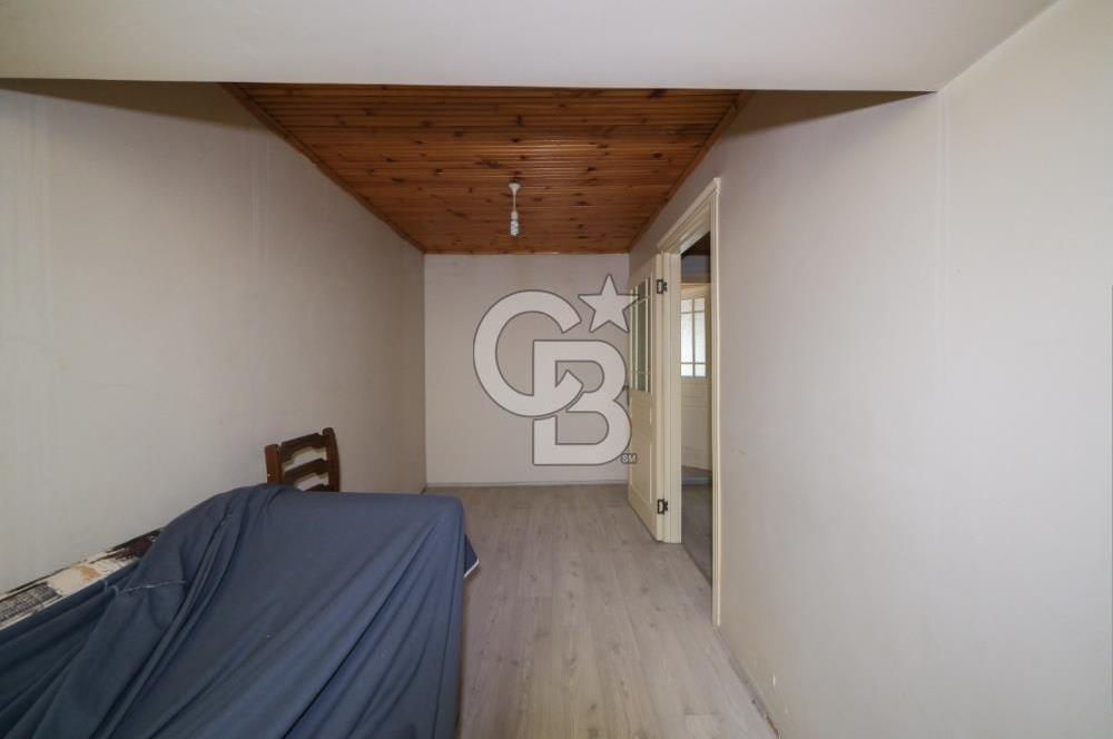 Fatih Hırka-i Şerif Camii’ne 100 Metre Mesafede Satılık Bina