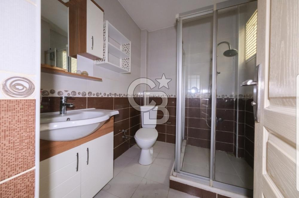 Fatih Hırka-i Şerif Camii’ne 100 Metre Mesafede Satılık Bina