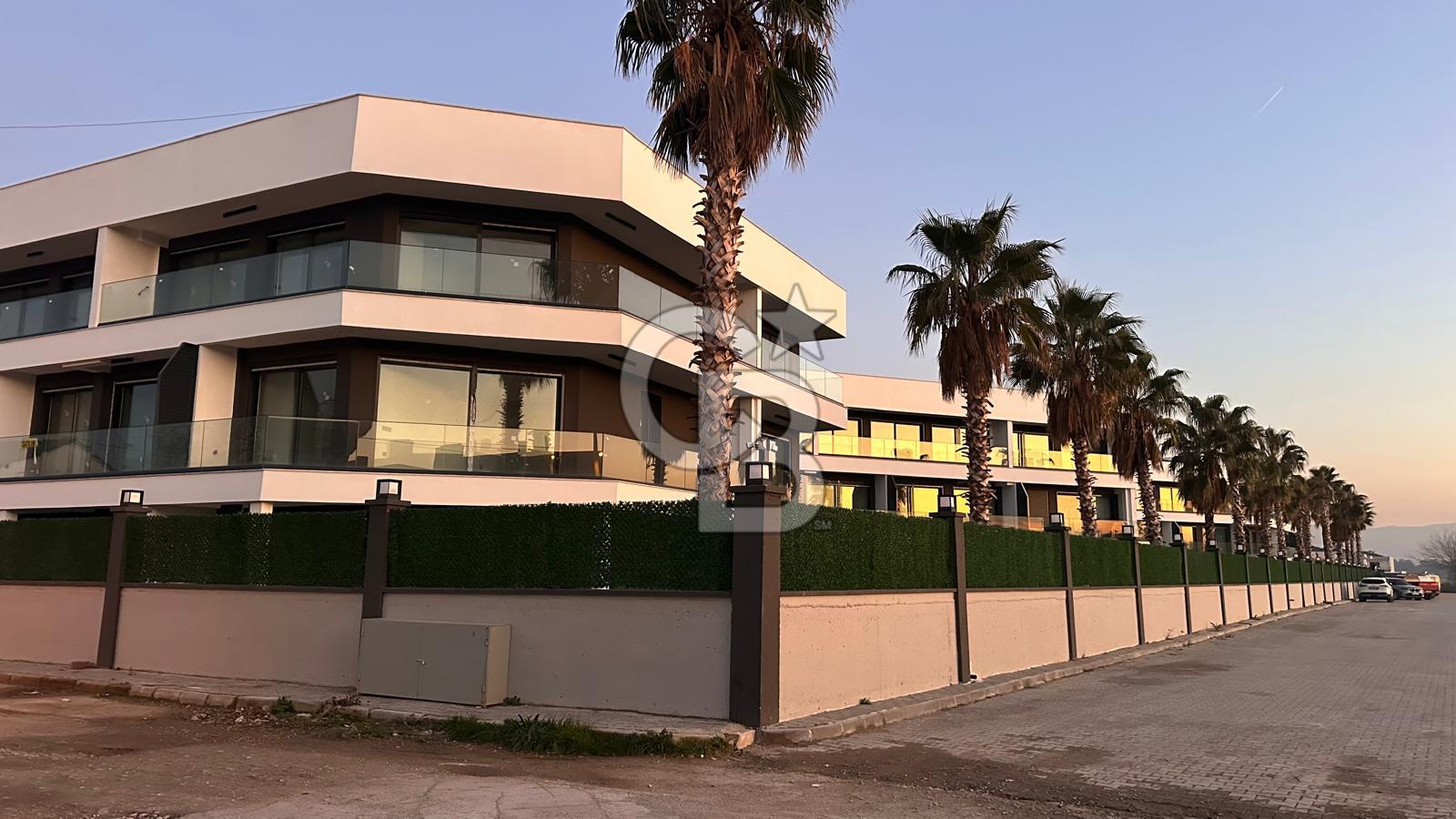 Sasalı da Site İçerisinde Sıfır Kiralık 3+1 Bahçe Dubleks