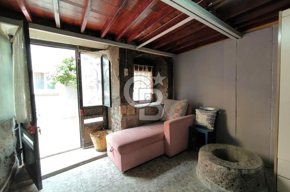 AYVALIK MERKEZDE SATILIK MÜSTAKİL RUM EVİ