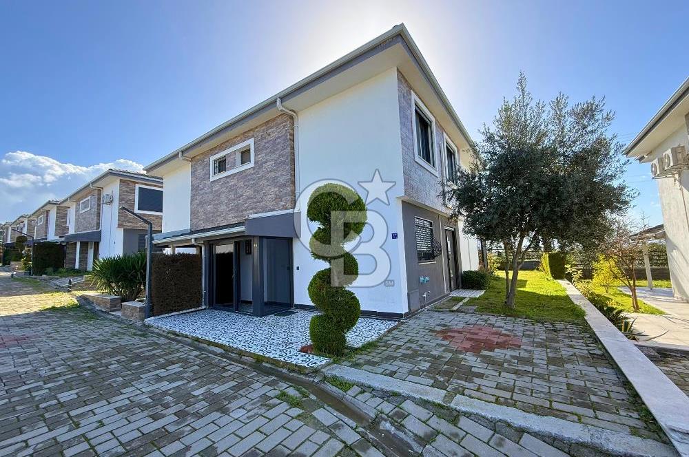 Fırsat! Kuşadası Zeta Park'ta 250m2 Arsa İçinde 3+1 Lüks Villa