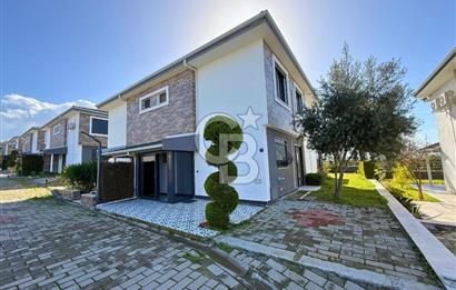 Fırsat! Kuşadası Zeta Park'ta 250m2 Arsa İçinde 3+1 Lüks Villa
