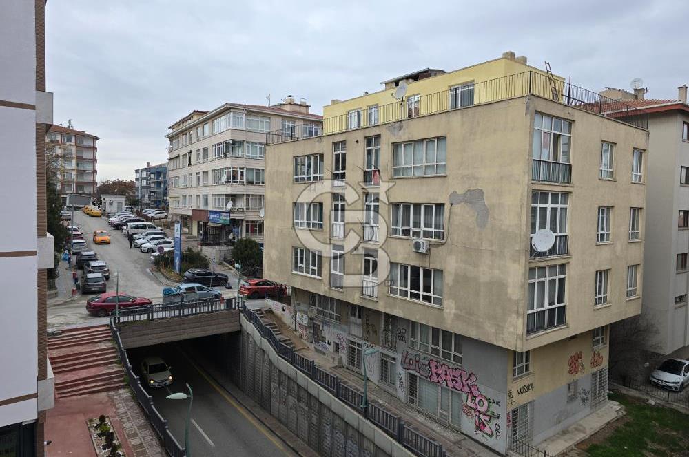 ÇANKAYA KAVAKLIDERE'DE BİNEKTAŞI SOKAKTA KİRALIK 2+1 DAİRE