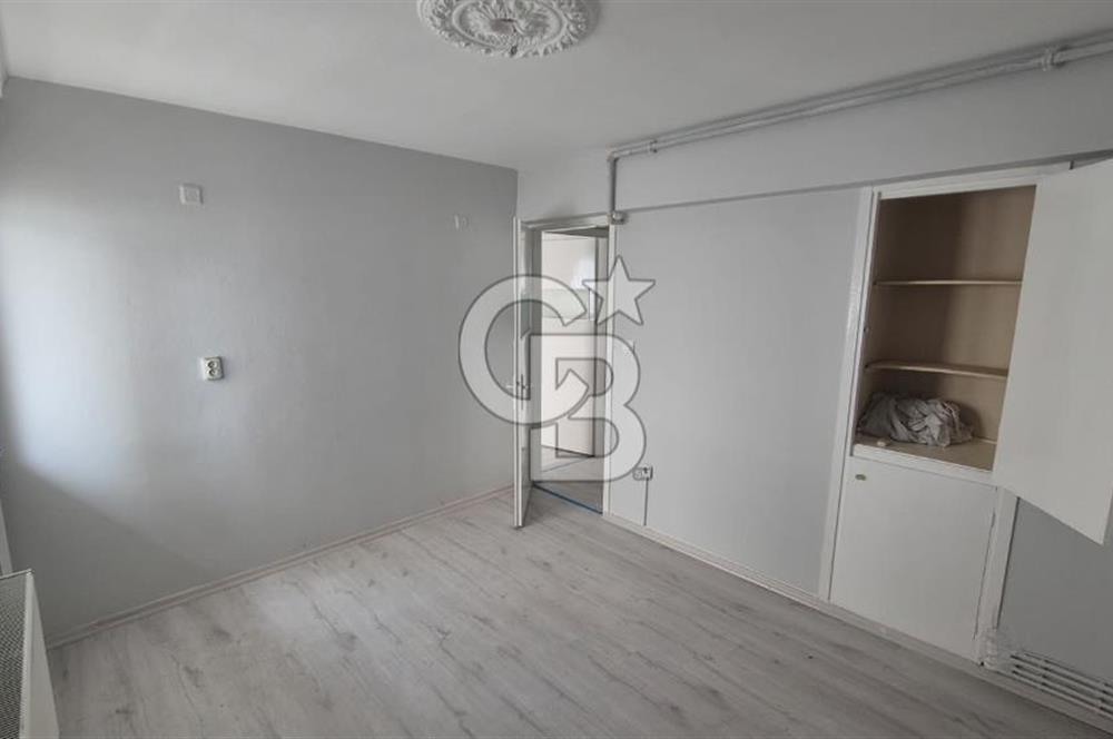 Fahrettin Altay Metro Yakını Yenilenmiş 2+1 Daire