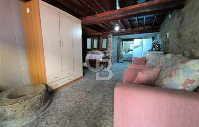 AYVALIK MERKEZDE SATILIK MÜSTAKİL RUM EVİ