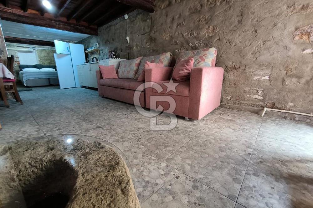 AYVALIK MERKEZDE SATILIK MÜSTAKİL RUM EVİ