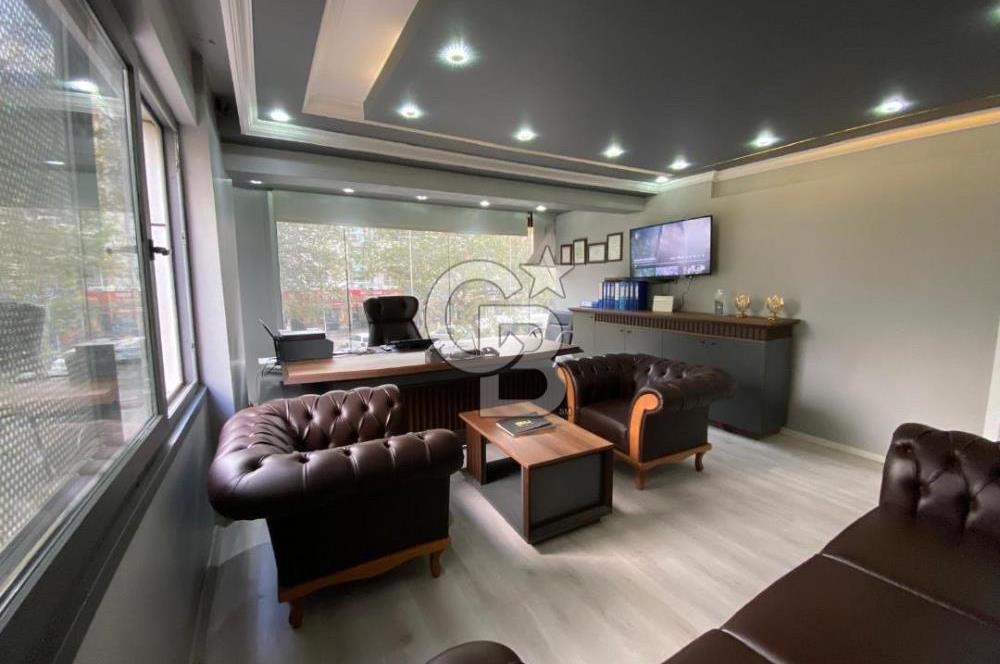 Museland’tan Cadde Üzeri Köşe Konumlu Kiralık Ofis
