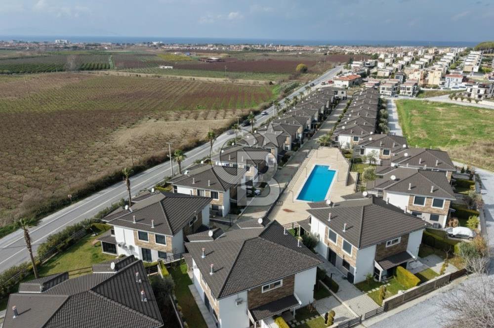 Fırsat! Kuşadası Zeta Park'ta 250m2 Arsa İçinde 3+1 Lüks Villa