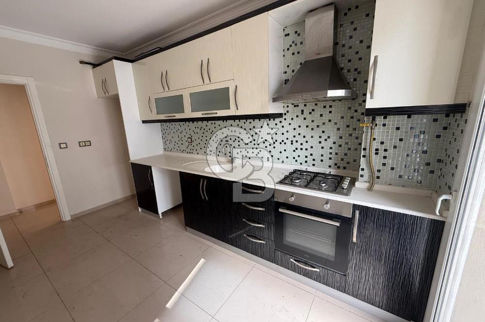 Karşıyaka Şemikler'de geniş 3 + 1 kapalı otoparklı daire