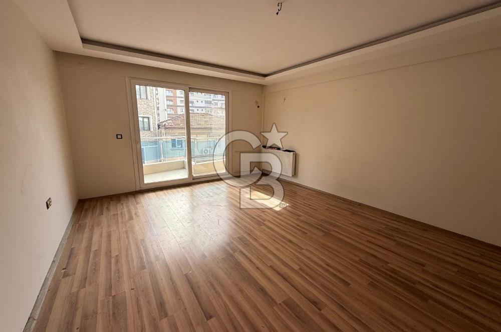 Karşıyaka Şemikler'de geniş 3 + 1 kapalı otoparklı daire