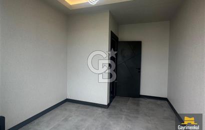 BOSS SARAY'DA YÜKSEK ŞEREFİYELİ TERASLI 1+1 SATILIK OFİS/DAİRE