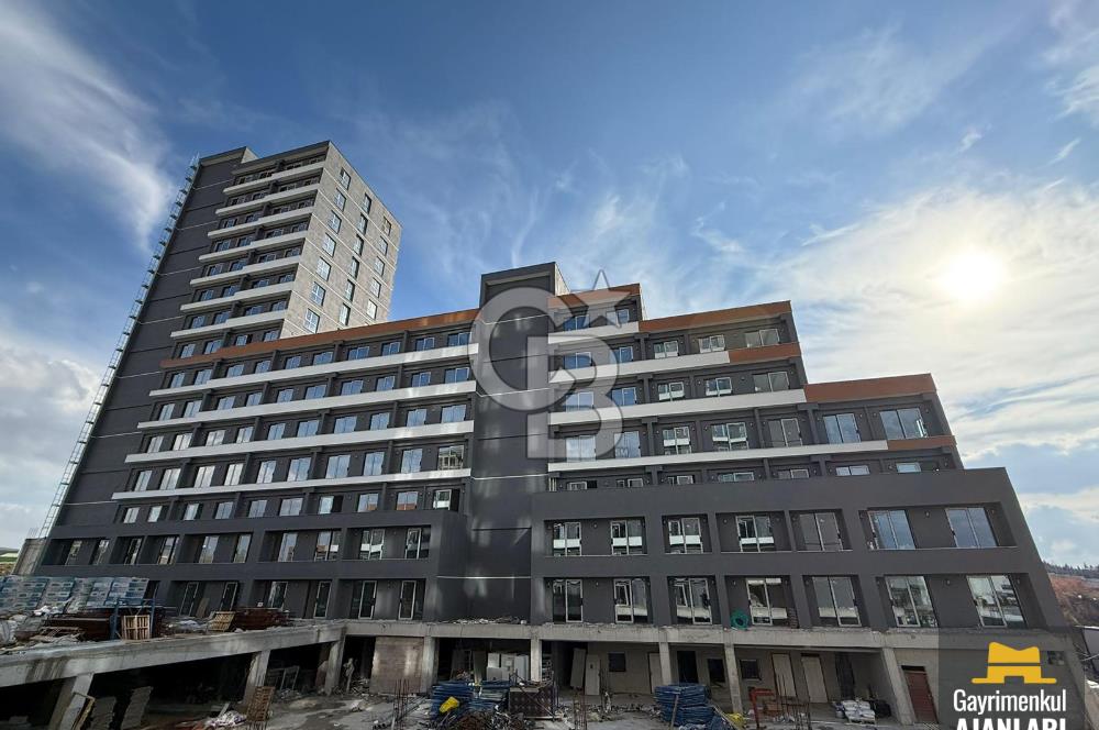 BOSS SARAY'DA YÜKSEK ŞEREFİYELİ TERASLI 1+1 SATILIK OFİS/DAİRE