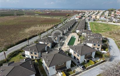 Fırsat! Kuşadası Zeta Park'ta 250m2 Arsa İçinde 3+1 Lüks Villa