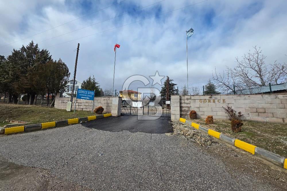 GÖLBAŞI GÖRECE SİT SATILIK 700M2 KÖŞE PARSEL