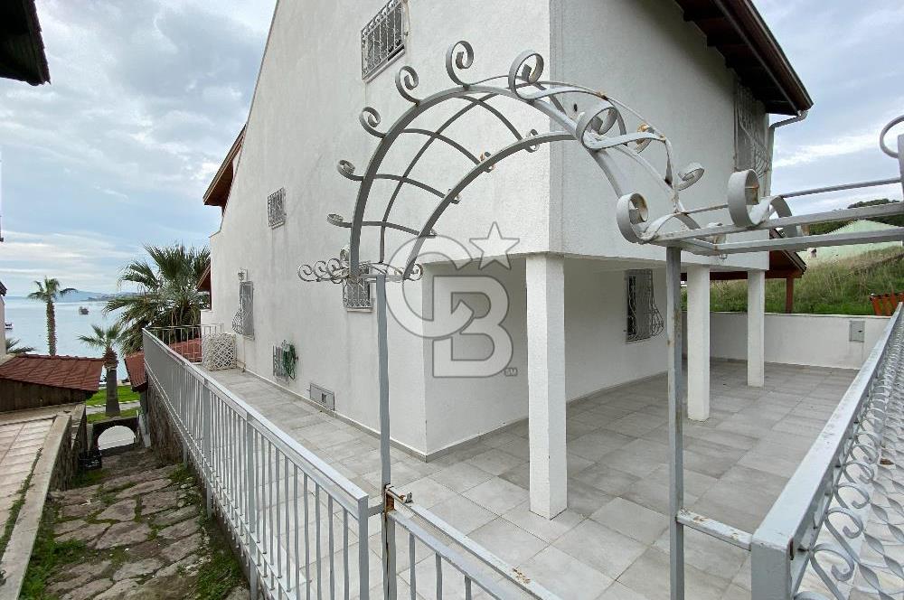AYVALIK’TA DENİZE SIFIR SATILIK 5+1 TRİPLEKS