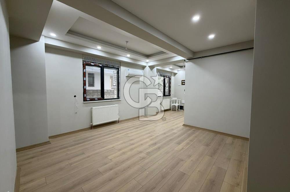 SUADİYE K. ARİF CADDESİ’NDE SATILIK BAHÇE KULLANIMLI 2+1 DAİRE 