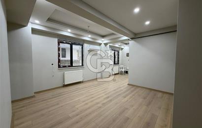 SUADİYE K. ARİF CADDESİ’NDE SATILIK BAHÇE KULLANIMLI 2+1 DAİRE 