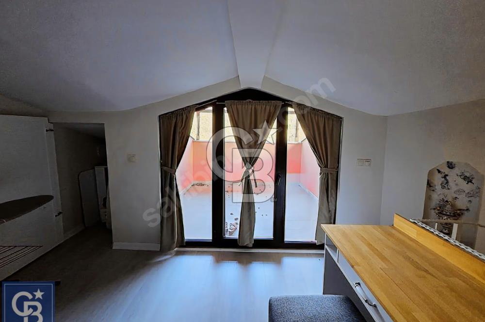 DOĞAYLA İÇ İÇE | İMRENDEREDE 3 KATLI BAHÇELİ LÜKS VİLLA