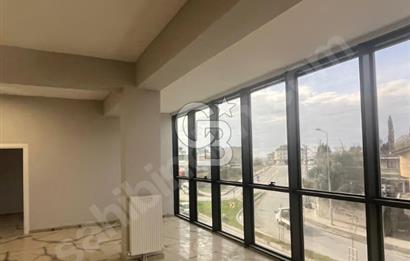 ARNAVUTKÖY CADDE CEPHE KİRALIK ARA KAT OFİS