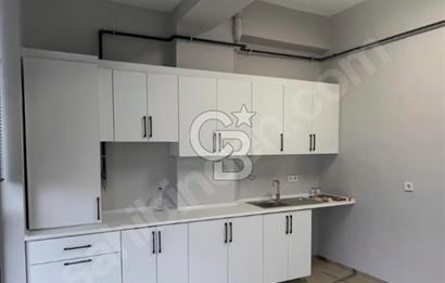 ARNAVUTKÖY CADDE CEPHE KİRALIK ARA KAT OFİS